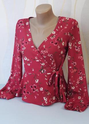 Шикарная блуза блузка в цветочный принт на запах от bershka