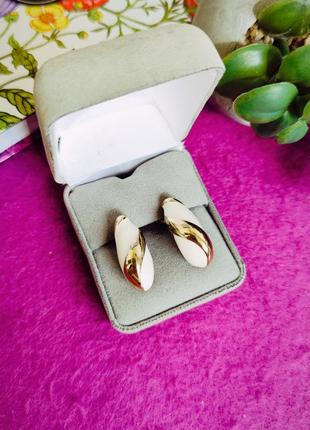 Сережки з білою емаллю, 90-і роки