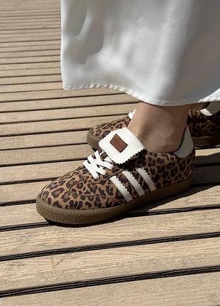 Леопардовые кеды