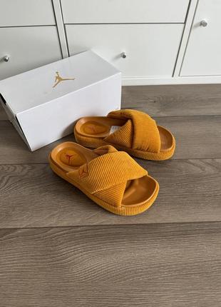 Женские тапки jordan sophia slide оригинал 36,5р