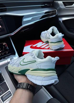 Чоловічі кросівки nike runtekk white green