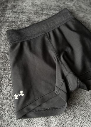 Чорні облягаючі шорти under armour7 фото