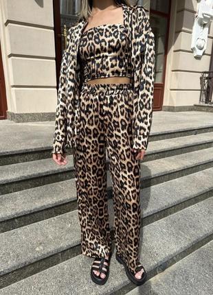 Леопардовый костюм тройка3 фото