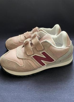 Кросівки new balance