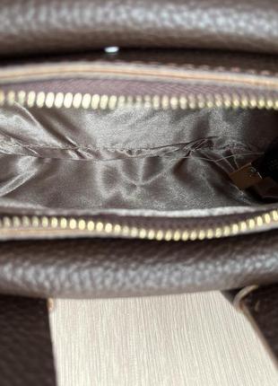 Трендовая коричневая женская сумка тоут мини5 фото