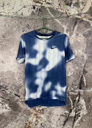 Жіноча крута оригінальна футболка nike розмір xl