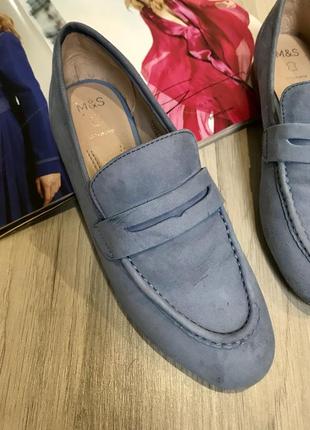 Стильні замшеві блакитні туфлі лофери оксфорди m&s р.374 фото