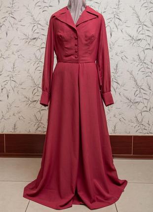 Платье цвета марсала с длинными рукавами на манжетах, размер l-xl