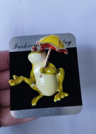 Брошка - кулон жаба жабка лягушка парасолька