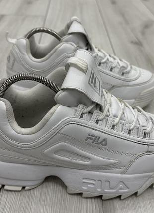 Fila disruptor overbranded hot sale