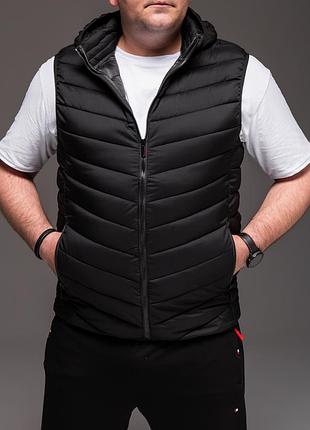 Чоловічий утеплений жилет чорний батал