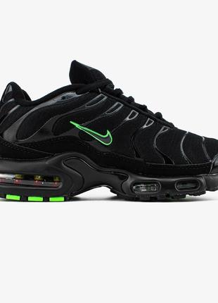 Кроссовки в стиле nike air max plus