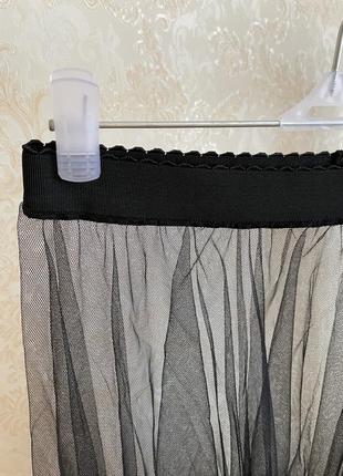 Декоративна ваза для квітів