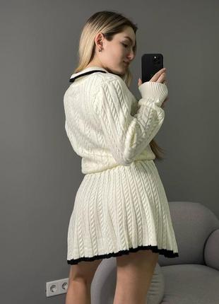 Преміальний молочний вʼязаний костюм в стилі олд мані спідниця міні+джемпер xs s m 42 44 463 фото