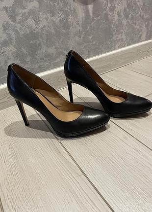 Туфли женские
