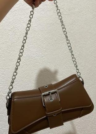 Шикарная сумка коричневая сумка багет с коротким ремешком трендовая сумка3 фото