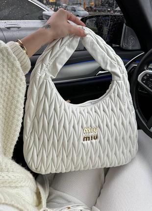 Сумка жіноча в стилі miu miu big white