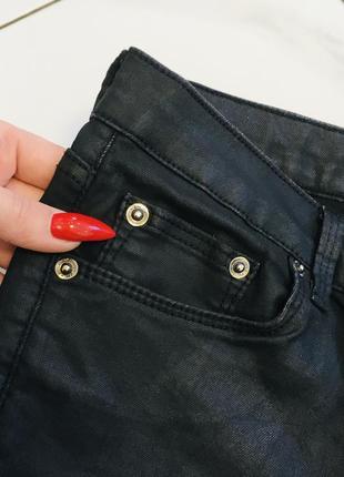 Вощенные укороченные джинсы скинни из премиум коллекции zara woman premium denim collection s10 фото