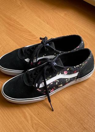 Оригінальні кеди vans