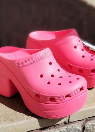 Неймовірні клоги crocs siren clog hyper