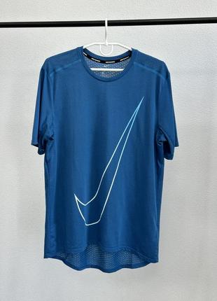 Nike running dri-fit m