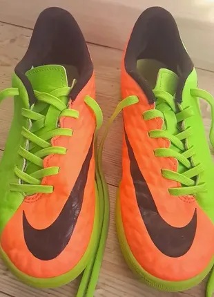 Soccer shoes nike hypervenom hot sale