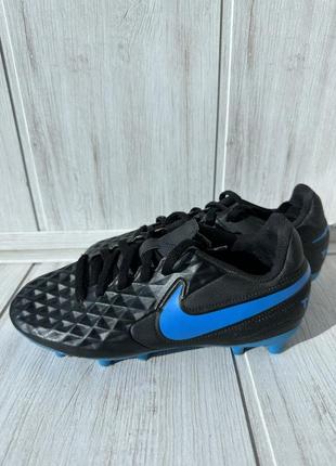 Детские бутсы nike.33