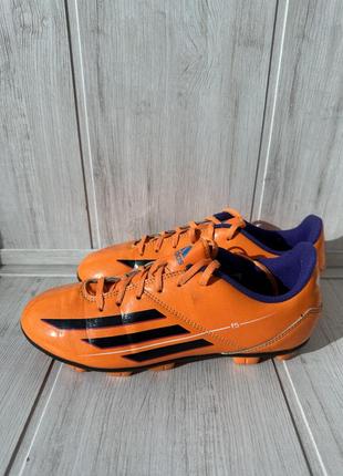 Фірмові бутси adidas.38.5