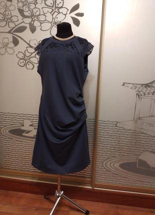 Трикотажное платье миди на подкладке и молнии большого размера4 фото