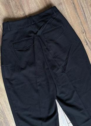 Штани з ременем reserved чорні класичні жіночі штани зі стрілками прямі брюки8 фото
