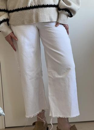 Белые джинсы zara
