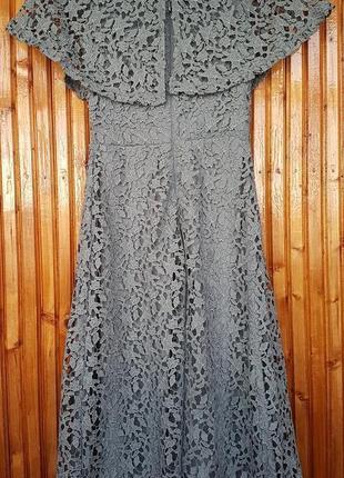 Красива мереживна сукня міді h&m з відкритими плечиками.3 фото