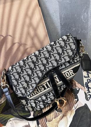 Сумка  в стилі  dior saddle .