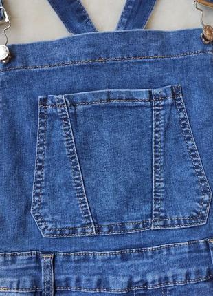 Синий джинсовый сарафан с юбкой мини комбинезон джинсовый стразами жемчужинами юбка7 фото