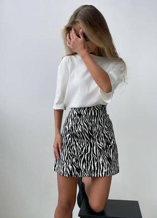 Женская мини юбка с животным принтом