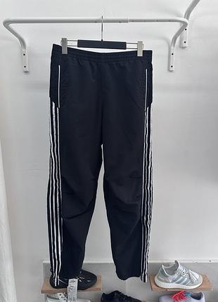 Винтажные спортивные брюки adidas &lt;unk&gt; цена 650 грн