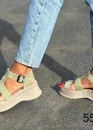 Босоножки женские на платформе
