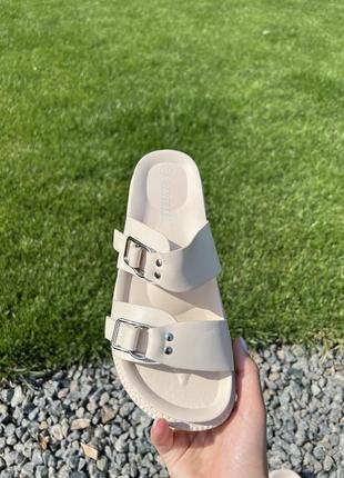 Тапки шльопанці  в стилі birkenstock молочні тапки в стиле birkenstock