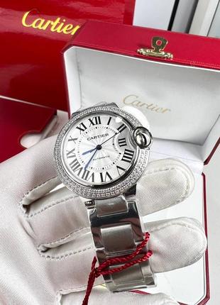 Годинник в стилі cartier