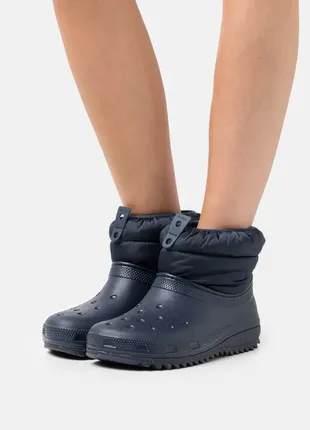 Зимние ботинки дутики crocs classic neo puff shorty boot !