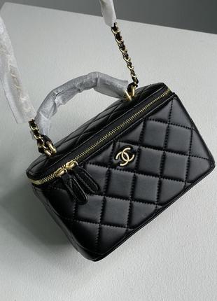 Сумка в стилі chanel