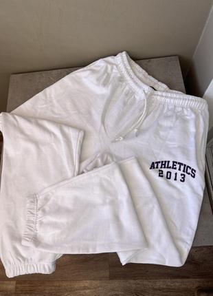 Білі штани спортивні boohoo man джогери оверсайз вільні на манжетах/гумці