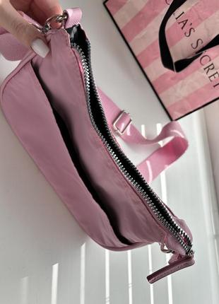 Базова сумочка через плече рожева на літо1 фото