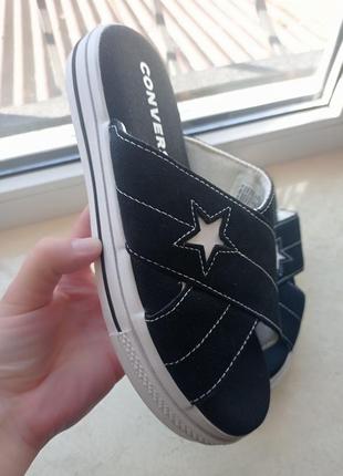 Оригінальні шльопанці converse