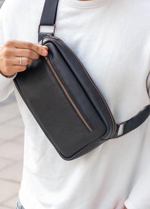 Мужская шикарная качественная и стильная сумка слинг из натуральной кожи черная6 фото