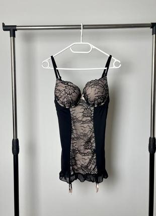 Сексуальный пеньюар корсет с подтяжками для чулков ann summers