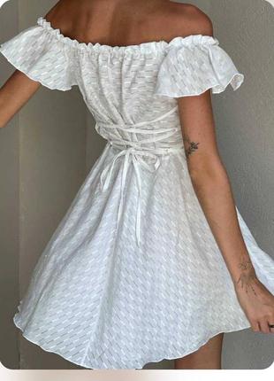 Біла сукня на завязках7 фото