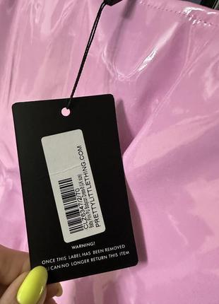 Розовое облегающее платье из искусственной кожи10 фото