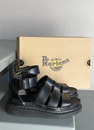 Босоніжки dr. martens