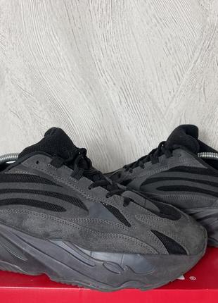 Продам мужские кроссовки adidas yeezy boost 700 vanta